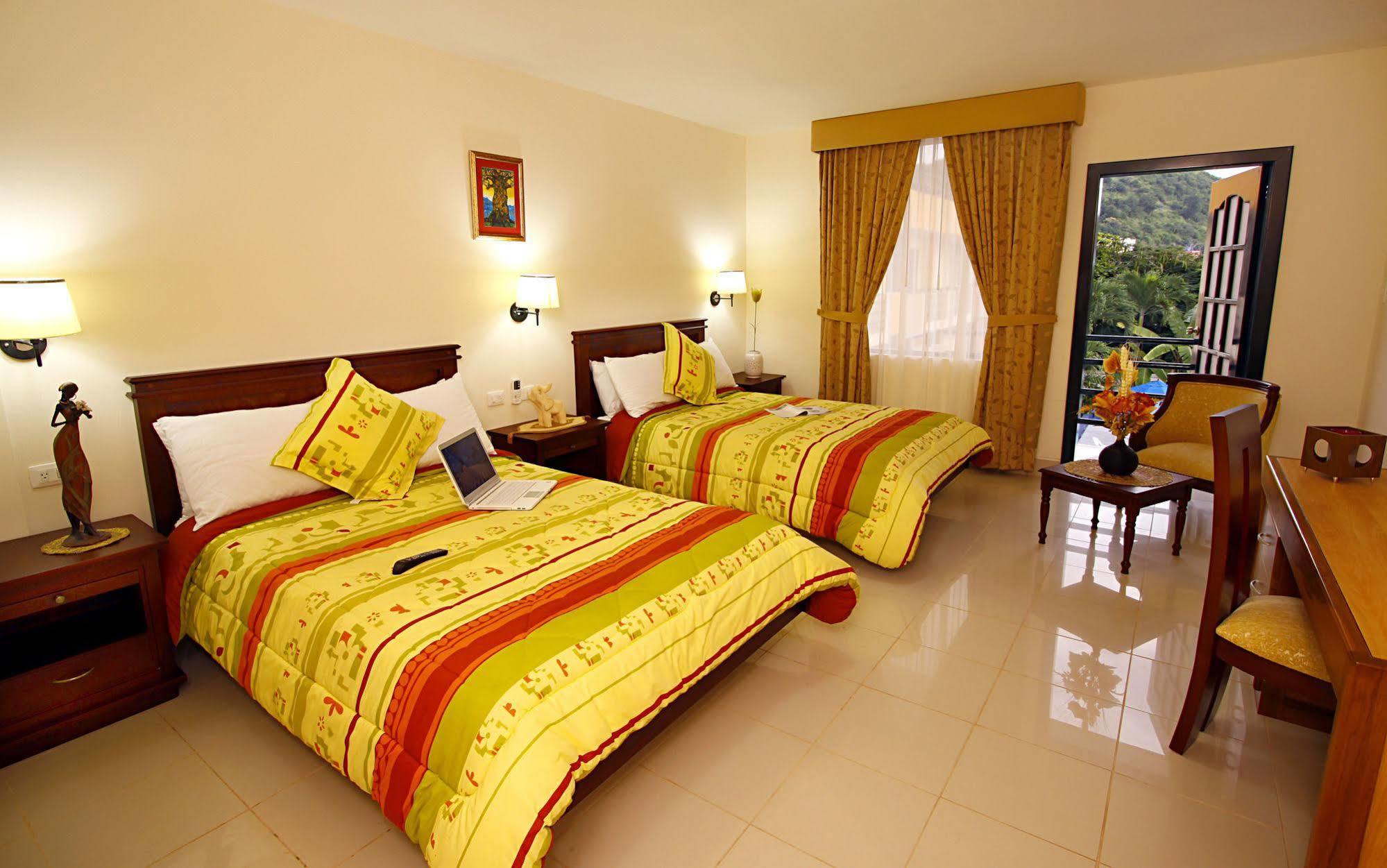 Hotel Club Del Sol 아타카메스 외부 사진